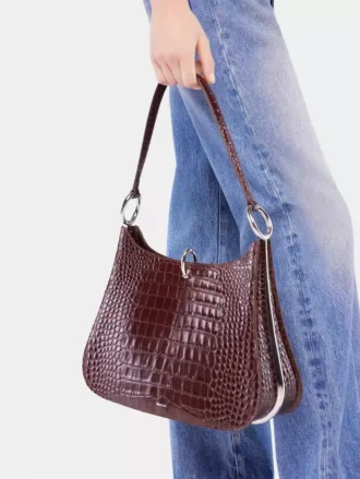 Bolso de piel con anilla grande