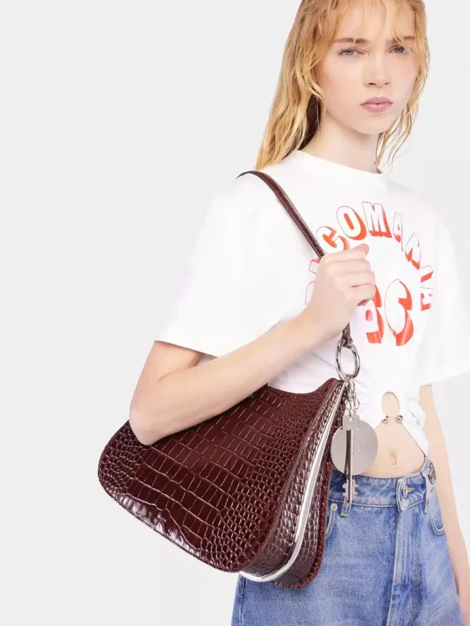 Bolso de piel con anilla grande