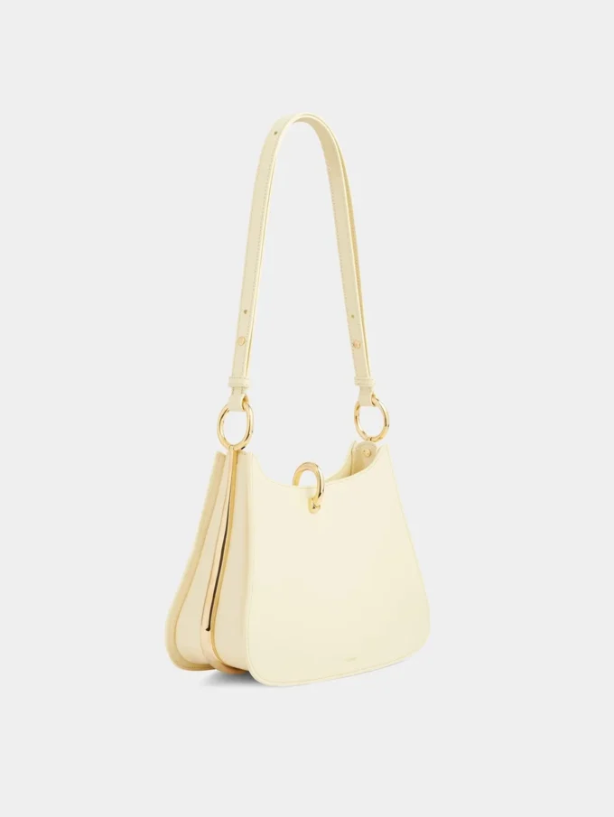 Bolso de piel con anilla pequeña
