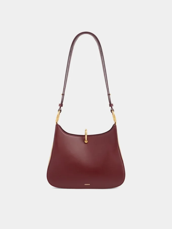 Bolso mediano de cuero con anillos
