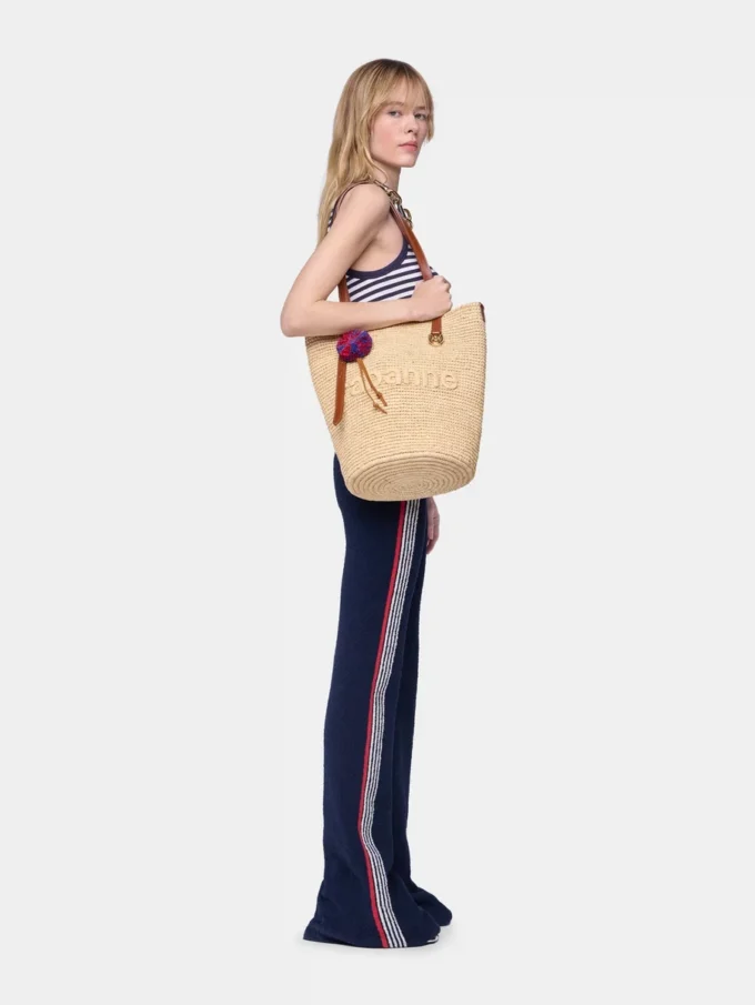 Bolso tote de rafia natural con charms