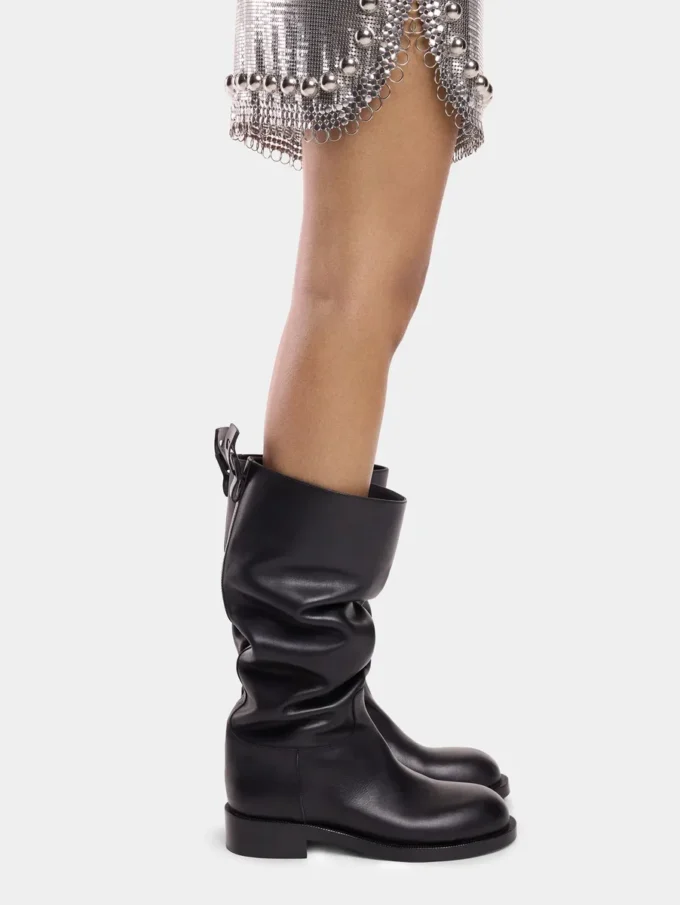 Botas negras de piel lisa