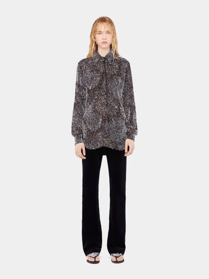 Camisa de crepé con bordado de perlas