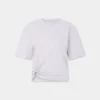 Camiseta gris con perforación