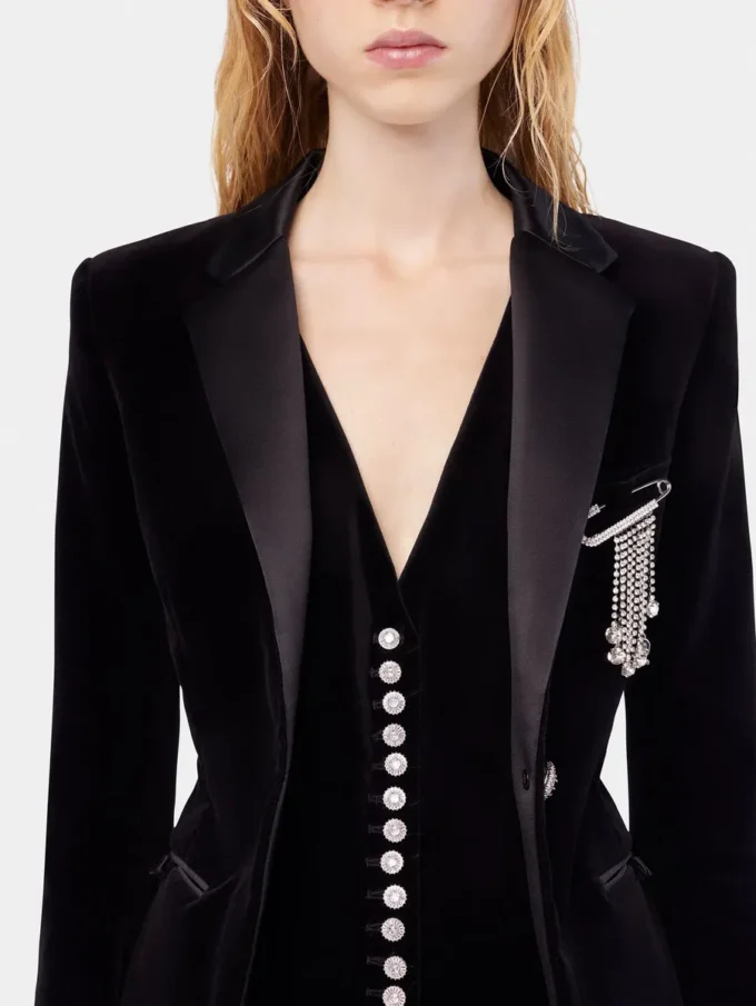 Chaqueta entallada de terciopelo