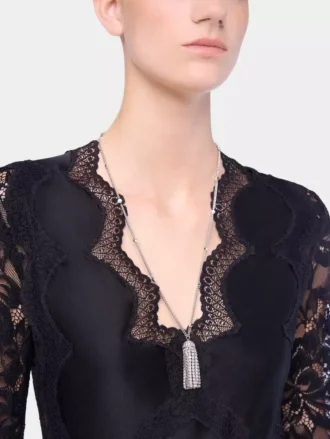 Collar con borlas de cristal