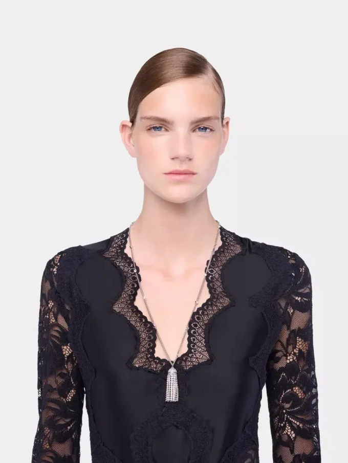 Collar con borlas de cristal