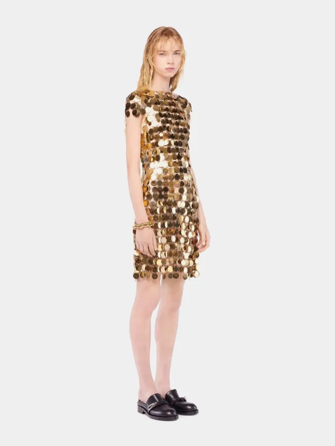 El icónico vestido dorado Sparkle Disc