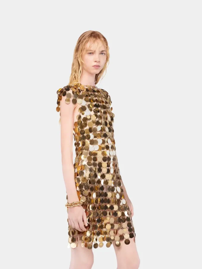El icónico vestido dorado Sparkle Disc