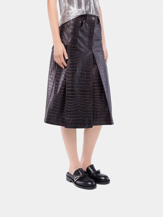 Falda midi de cuero