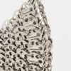 Icónico bolso Moon Bag de 1969 en color plateado