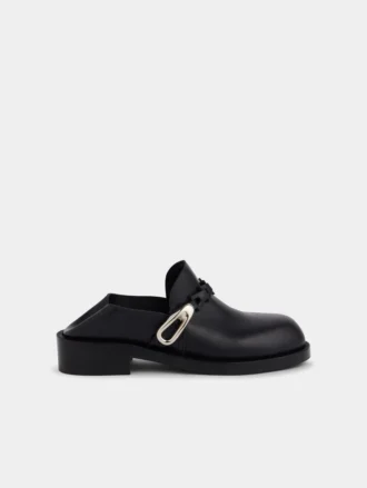 Mules negros de piel lisa