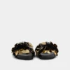Sandalias adornadas con lentejuelas