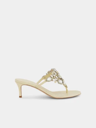 Sandalias de tacón bajo con strass