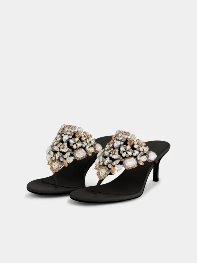 Sandalias de tacón bajo con strass