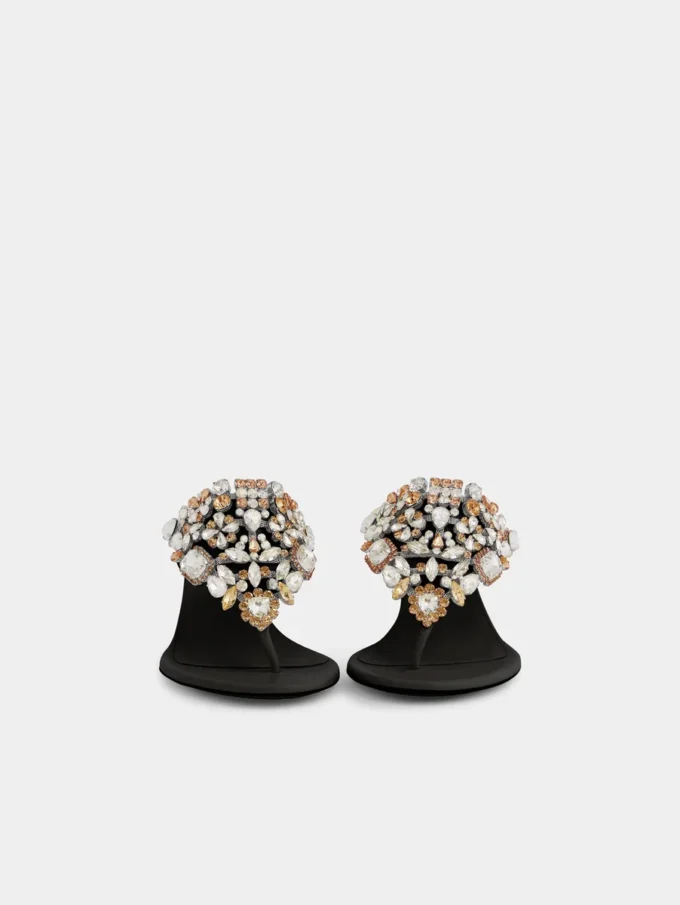 Sandalias de tacón bajo con strass