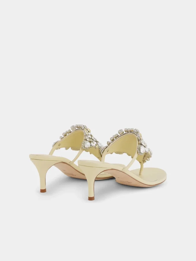 Sandalias de tacón bajo con strass