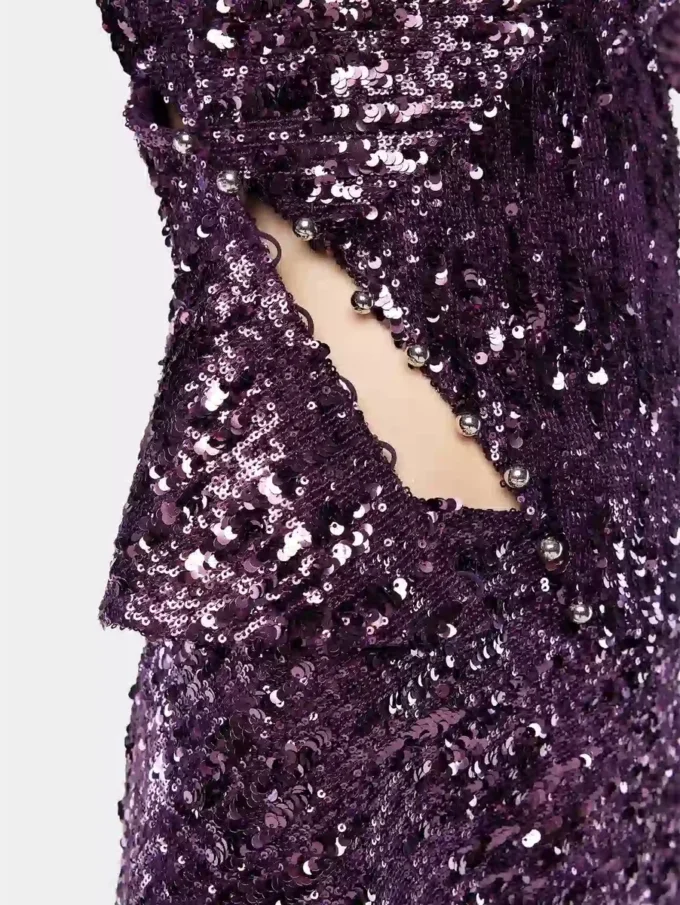 Top con cuello alto y lentejuelas