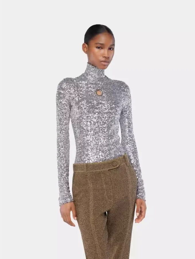 Top de cuello alto con lentejuelas