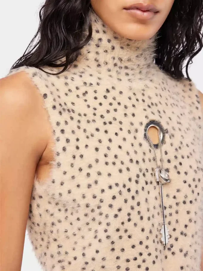 Top sin mangas de cuello alto en punto cepillado