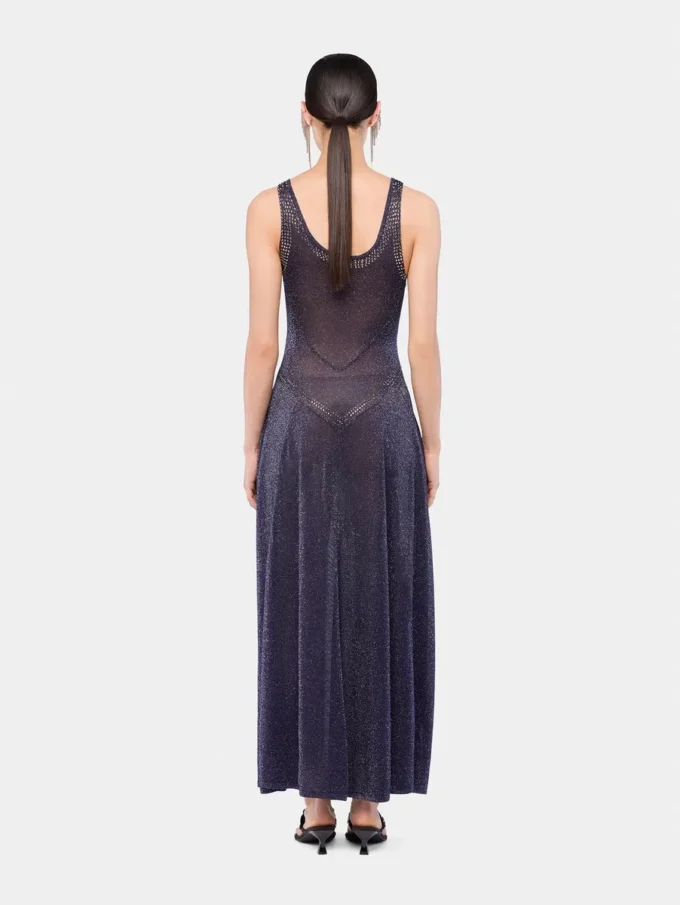 Vestido acampanado de punto con detalles hotfix