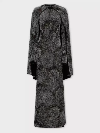 Vestido de crepé con bordado de perlas