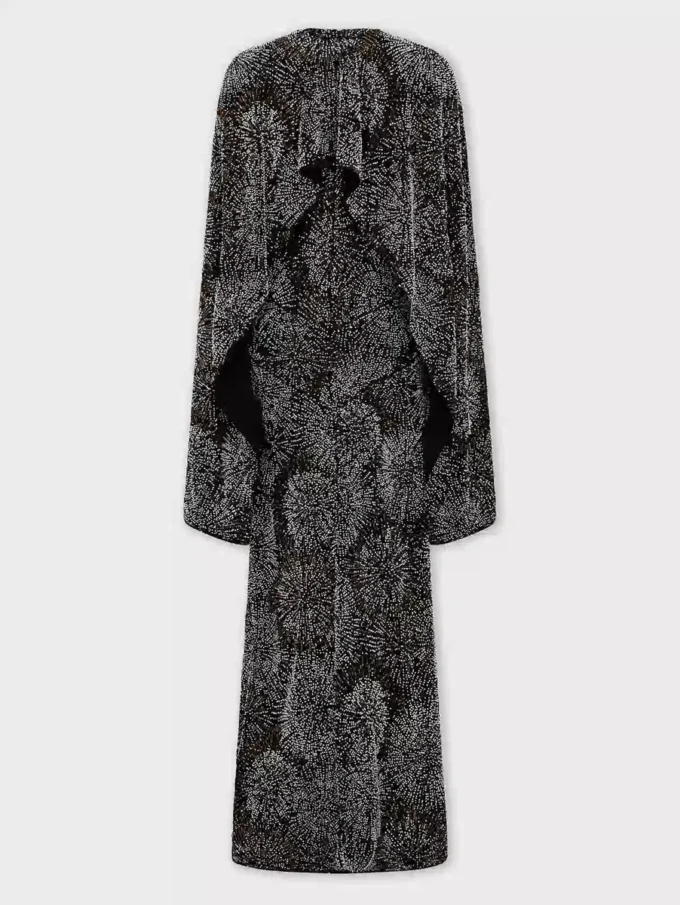 Vestido de crepé con bordado de perlas