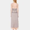 Vestido de gasa con lentejuelas plateadas