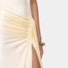 Vestido largo sin mangas de color crema en jersey